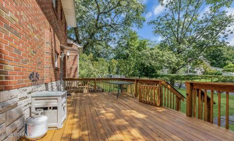 221 Harrison Avenue Oakhurst NJ 07755