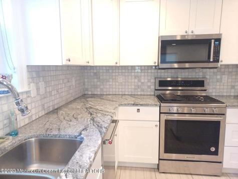 241 Woodcrest Road Oakhurst NJ 07755