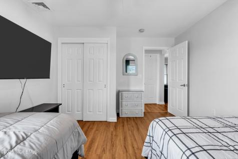 27 Arnold Avenue Point Pleasant Beach NJ 08742