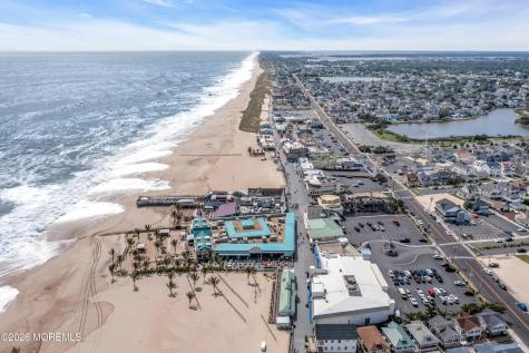 27 Arnold Avenue Point Pleasant Beach NJ 08742