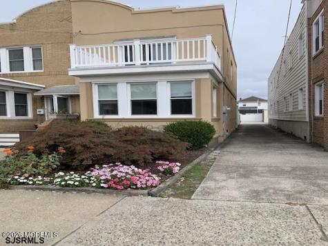 11 N New Haven Avenue Ventnor City NJ 08406
