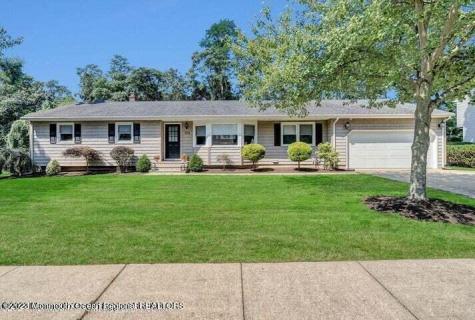 104 Orange Street Oakhurst NJ 07755