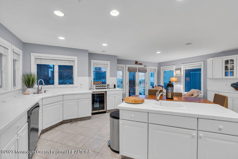 28 1st Avenue Manasquan NJ 08736