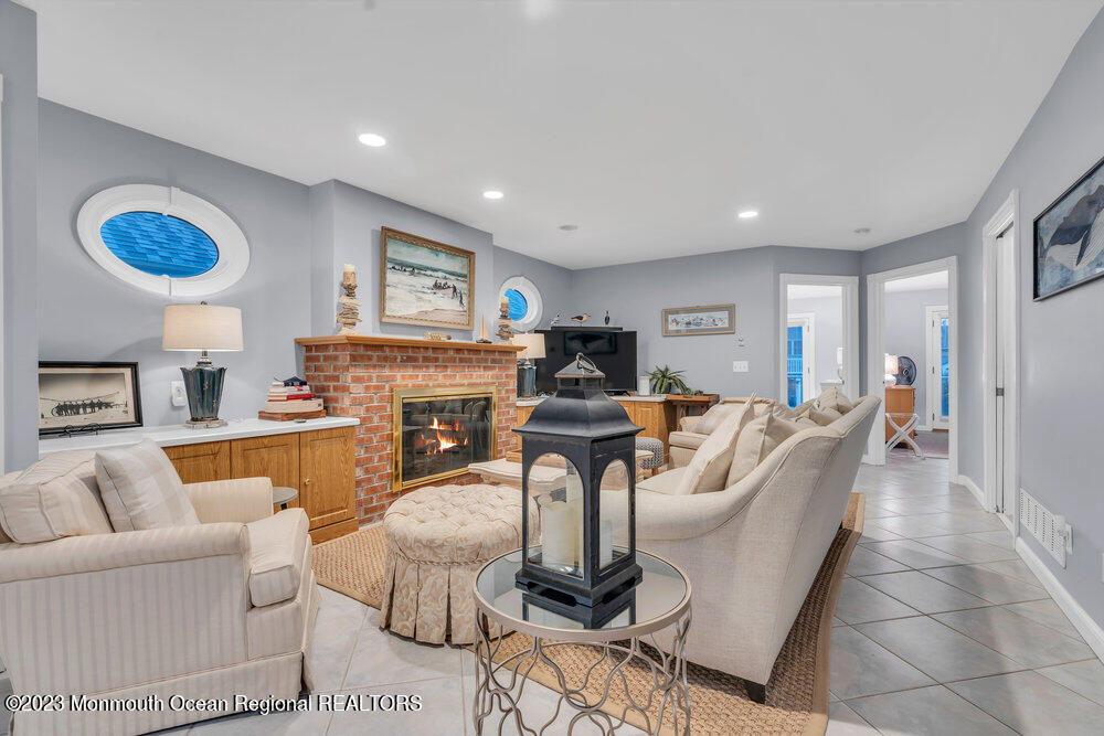 28 1st Avenue Manasquan NJ 08736