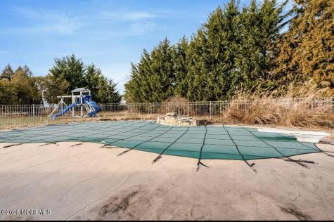 28 Musket Lane Eatontown NJ 07724