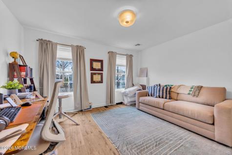 28 Catherine Street Red Bank NJ 07701