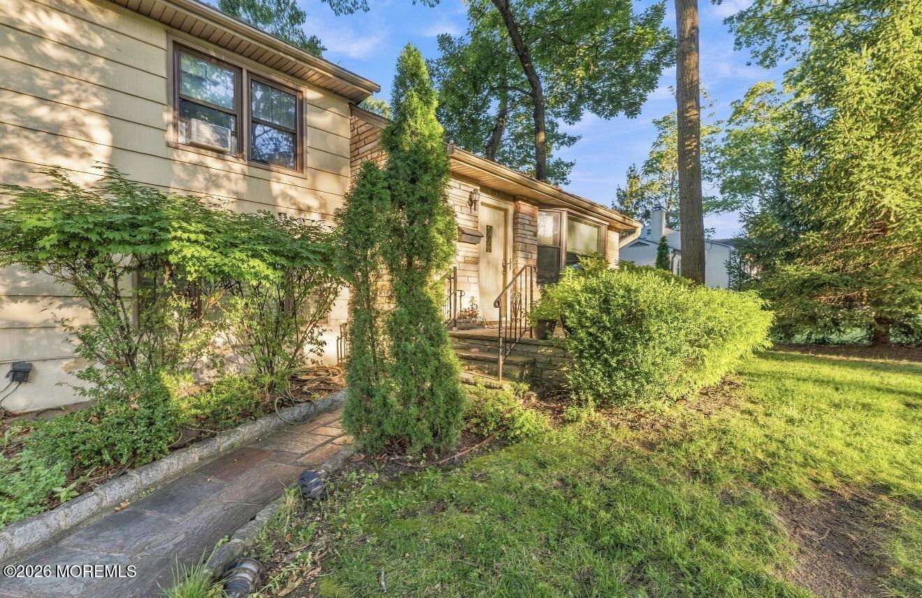 187 Elmwood Road Oakhurst NJ 07755