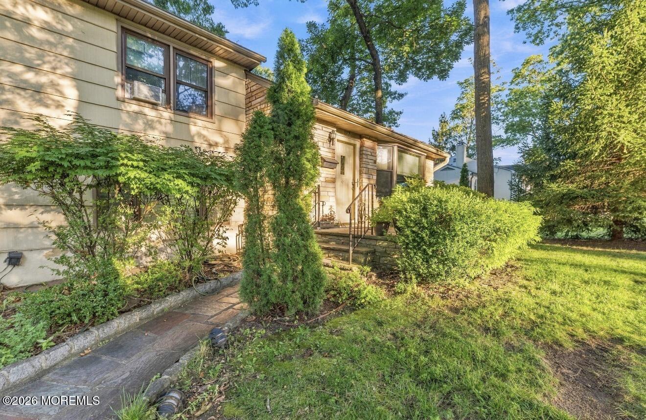 187 Elmwood Road Oakhurst NJ 07755