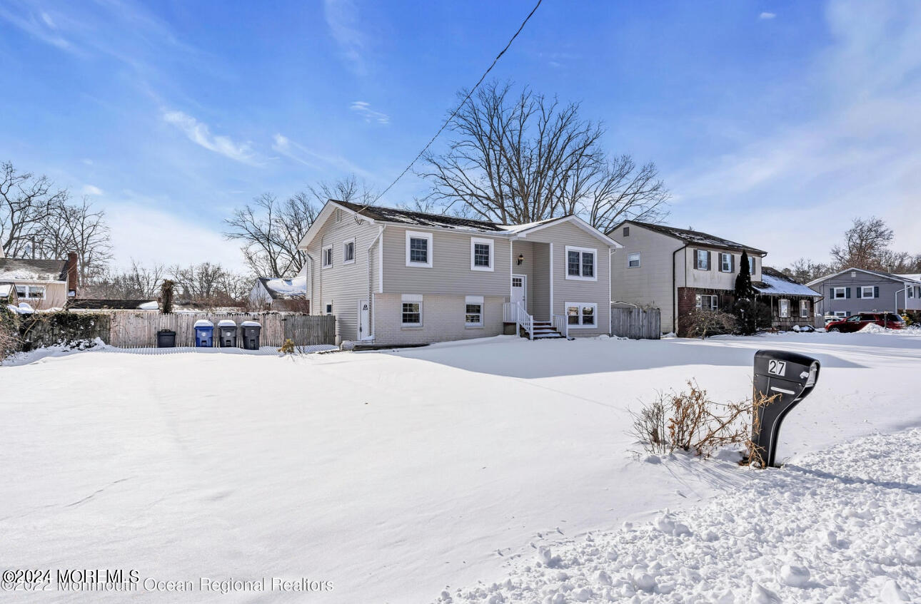 27 Oak Leaf Lane Toms River NJ 08755