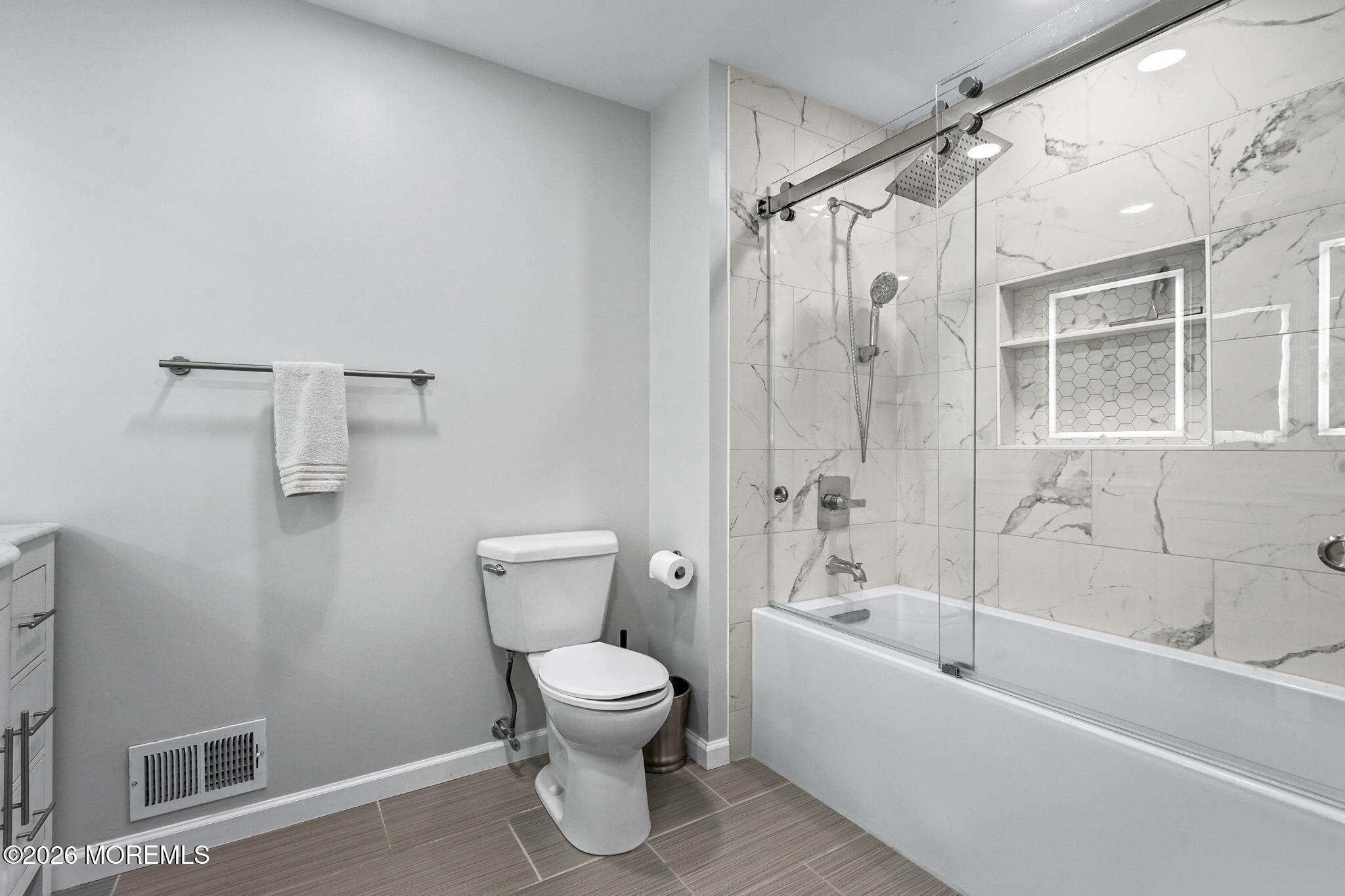 41 White Swan Way Brick NJ 08723