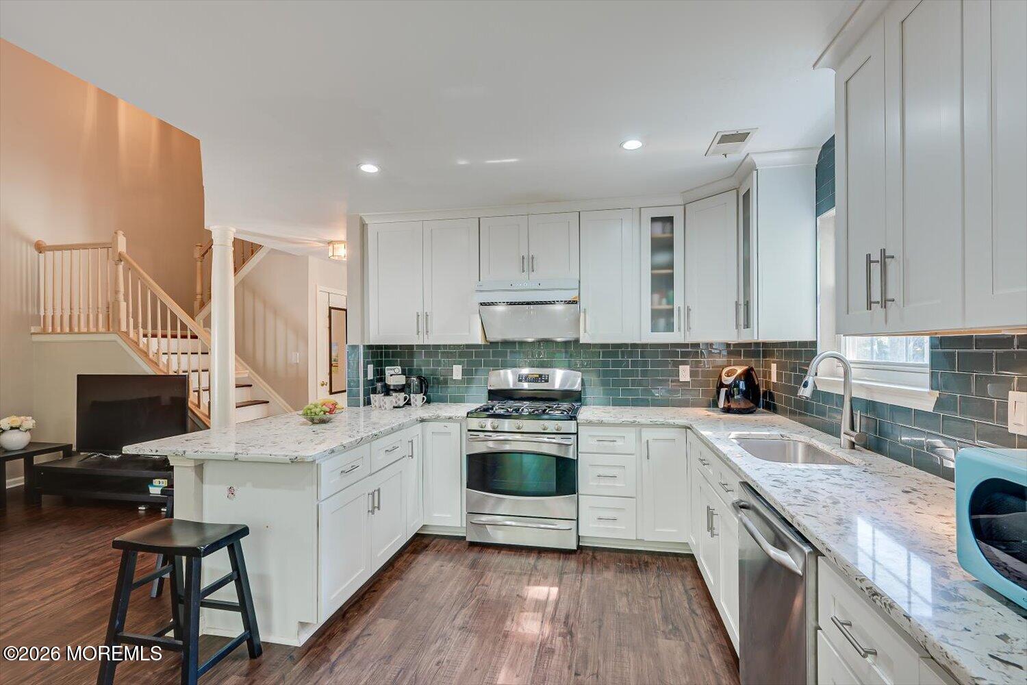 26 Alpine Road Holmdel NJ 07733