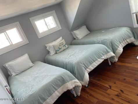1704 Boulevard Seaside Park NJ 08752