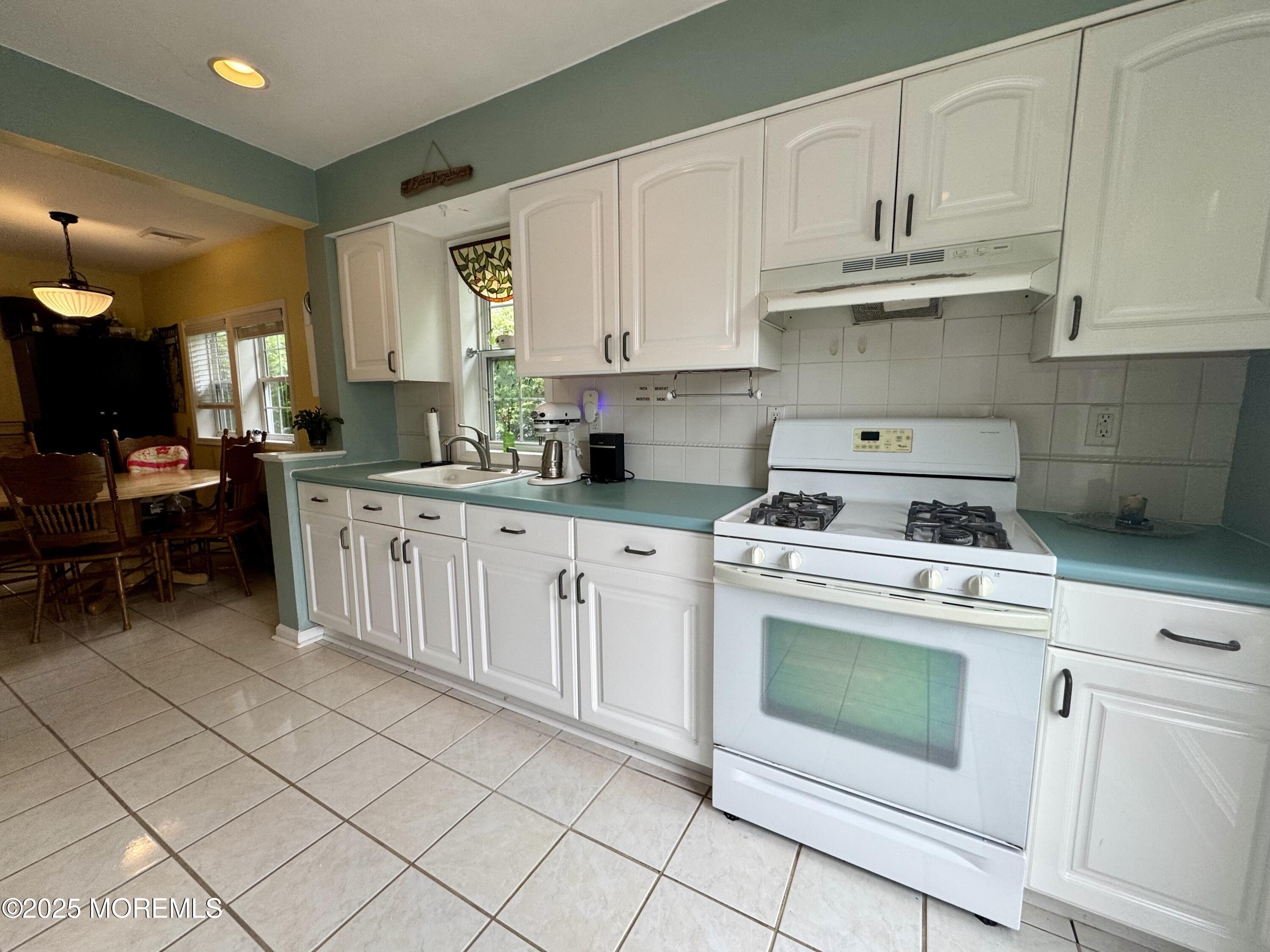 14 Sycamore Avenue Middletown NJ 07748