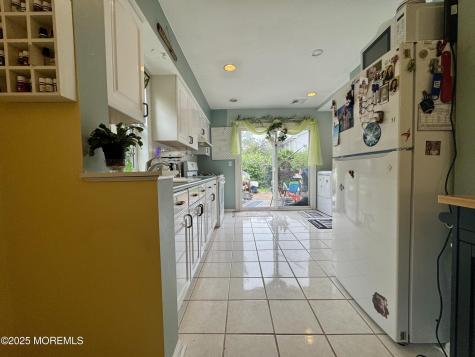 14 Sycamore Avenue Middletown NJ 07748