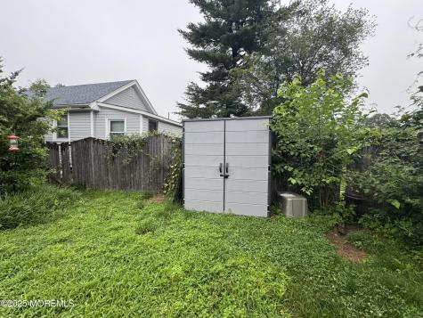 14 Sycamore Avenue Middletown NJ 07748