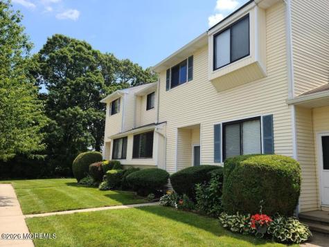 215 Clubhouse Drive Middletown NJ 07748