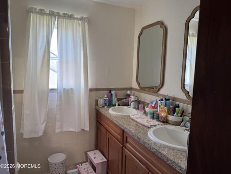 425 Main Street Middletown NJ 07748