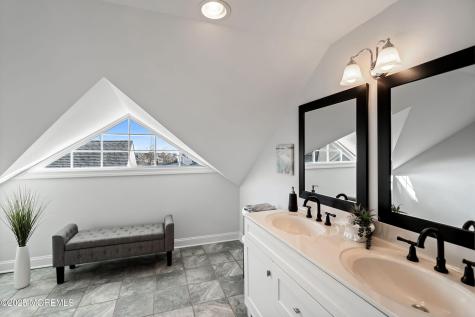 38 Ocean Avenue Manasquan NJ 08736