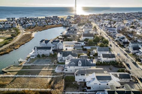 38 Ocean Avenue Manasquan NJ 08736