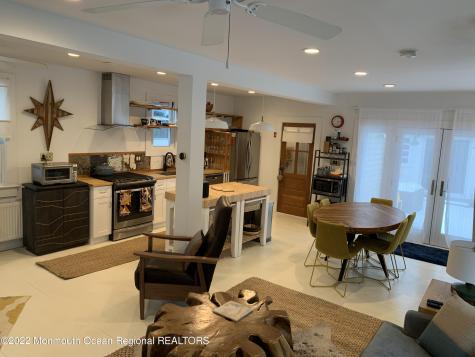 1836 Parkway Lake Como NJ 07719