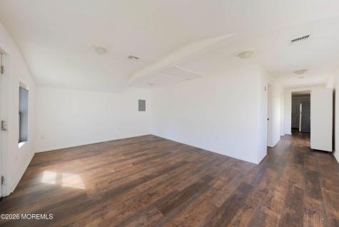 11 Bray Avenue Middletown NJ 07748