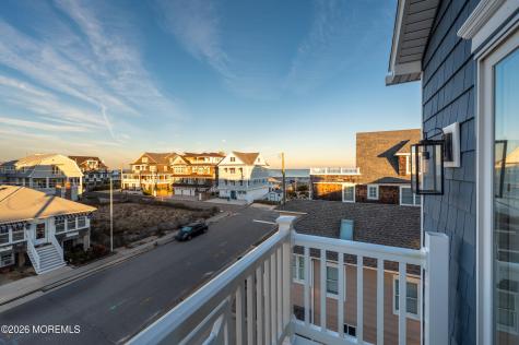29 4th Avenue Lavallette NJ 08735