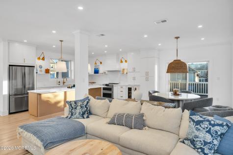 29 4th Avenue Lavallette NJ 08735