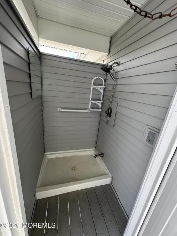 17 7th Avenue Ortley Beach NJ 08751