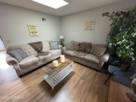 17 7th Avenue Ortley Beach NJ 08751
