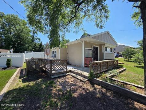 16 Leocadia Court Hazlet NJ 07730