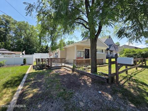 16 Leocadia Court Hazlet NJ 07730