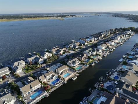 149 Squan Beach Drive Mantoloking NJ 08738
