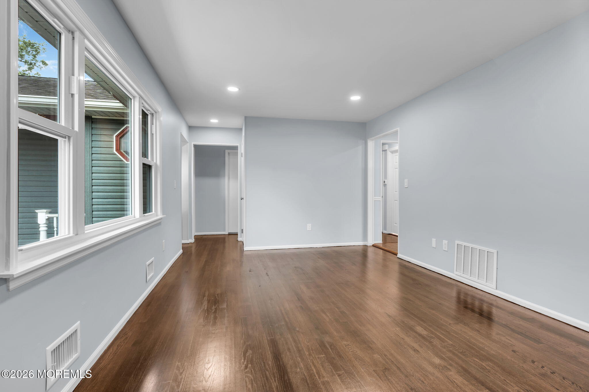 652 Berkeley Avenue Beachwood NJ 08722