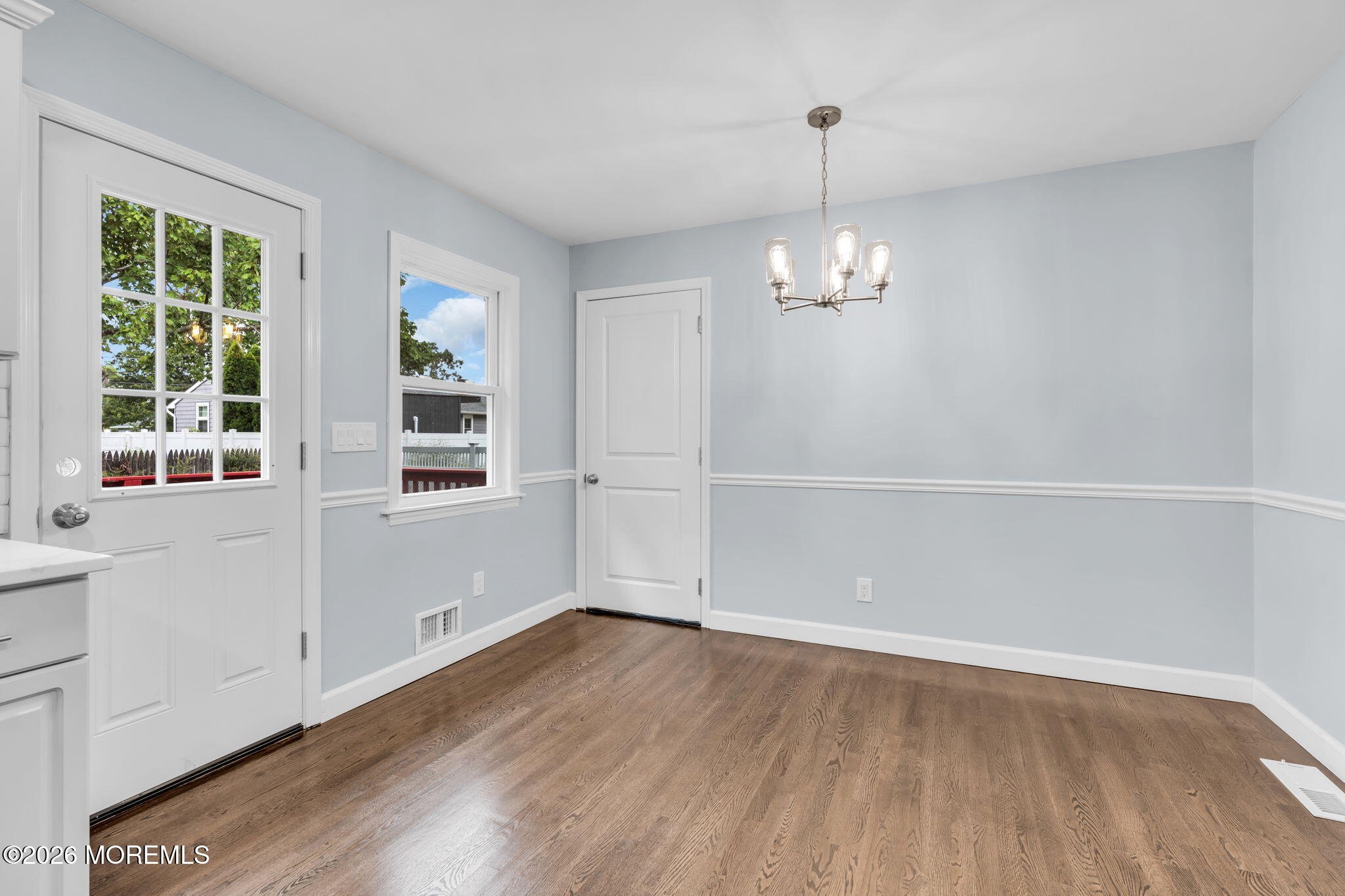 652 Berkeley Avenue Beachwood NJ 08722