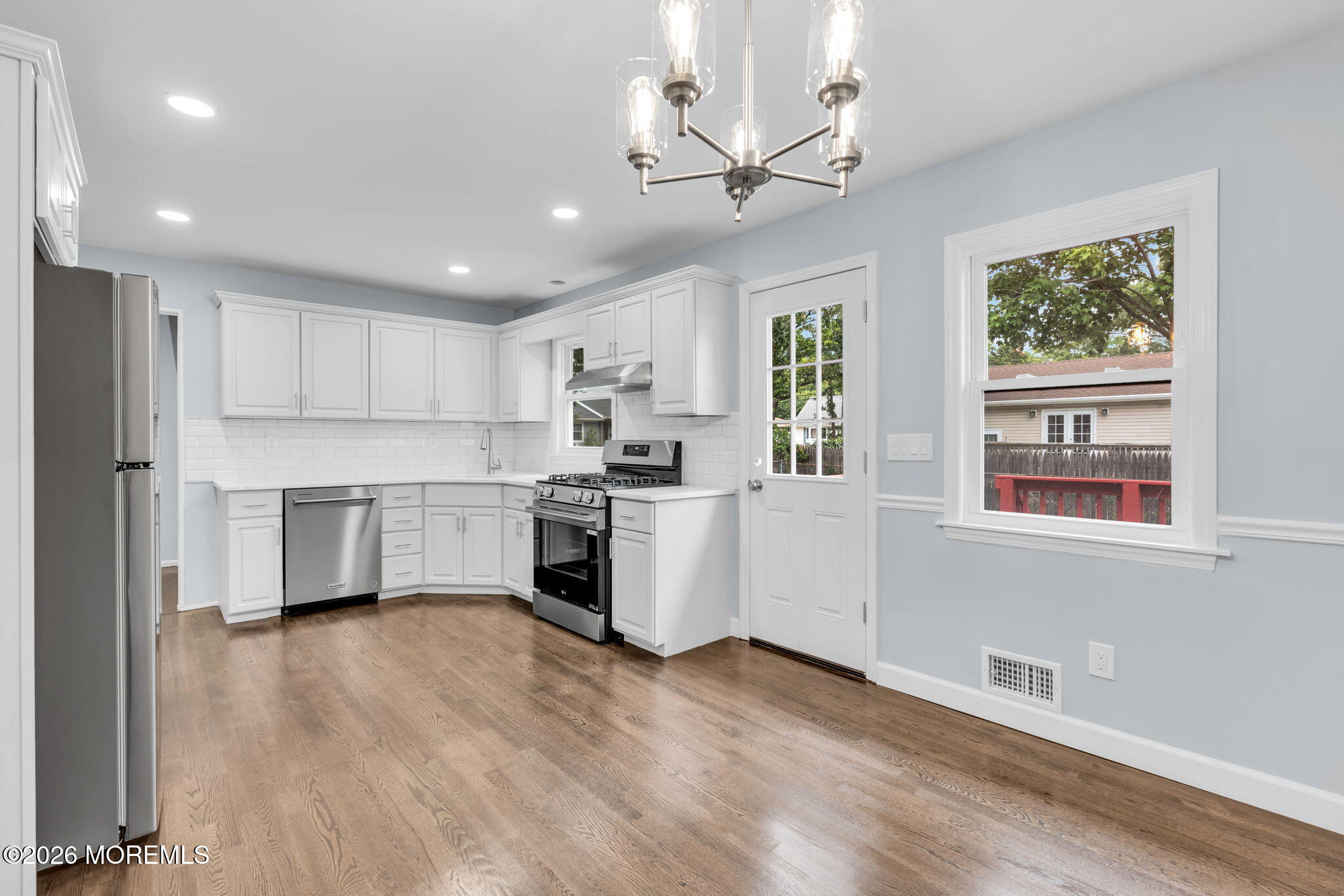 652 Berkeley Avenue Beachwood NJ 08722