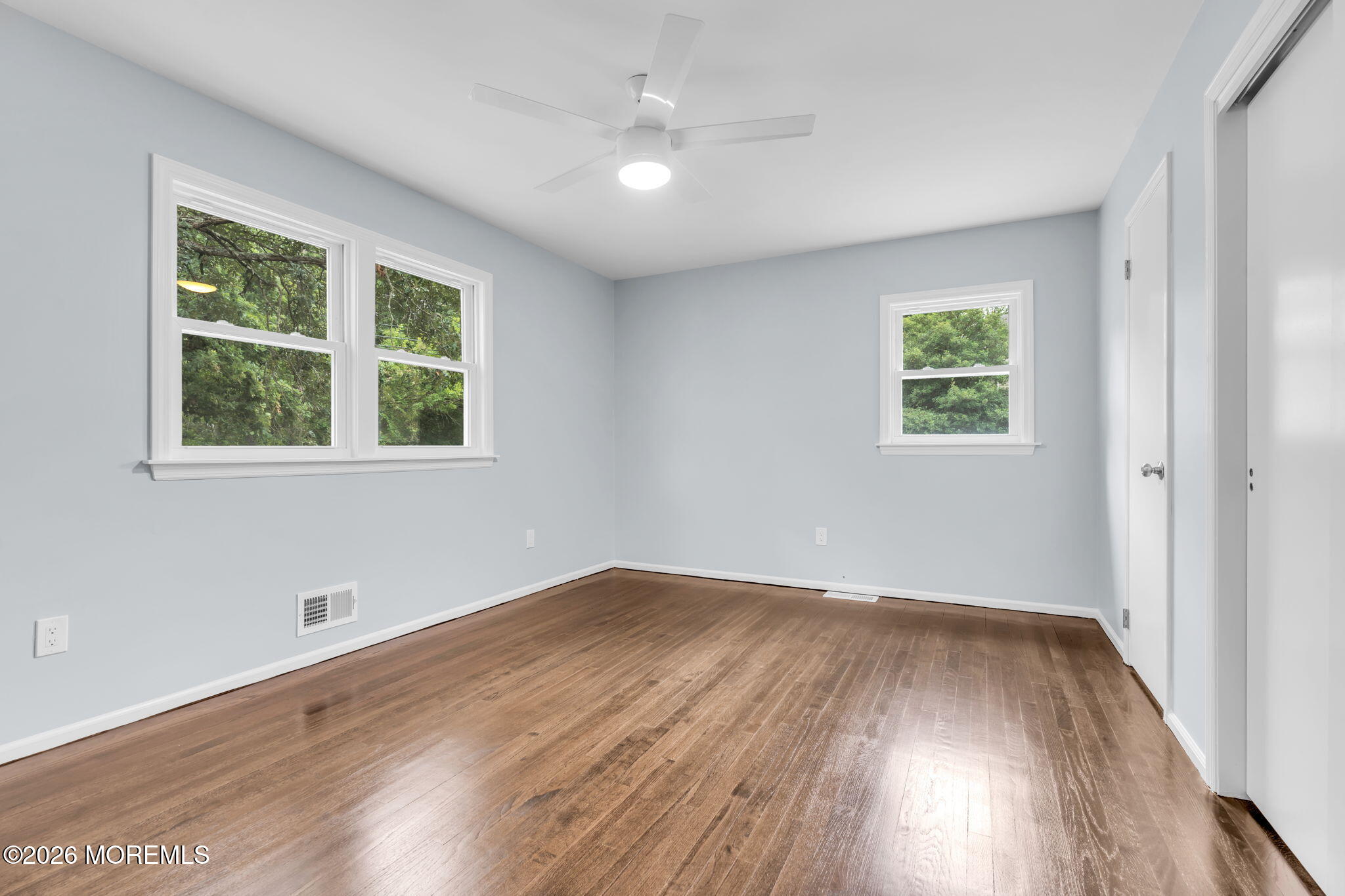 652 Berkeley Avenue Beachwood NJ 08722