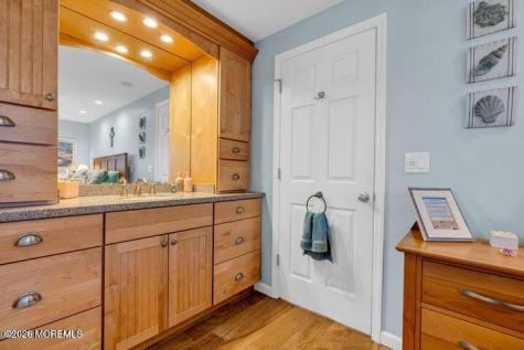 28 E Bonita Way Lavallette NJ 08735