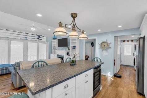 28 E Bonita Way Lavallette NJ 08735