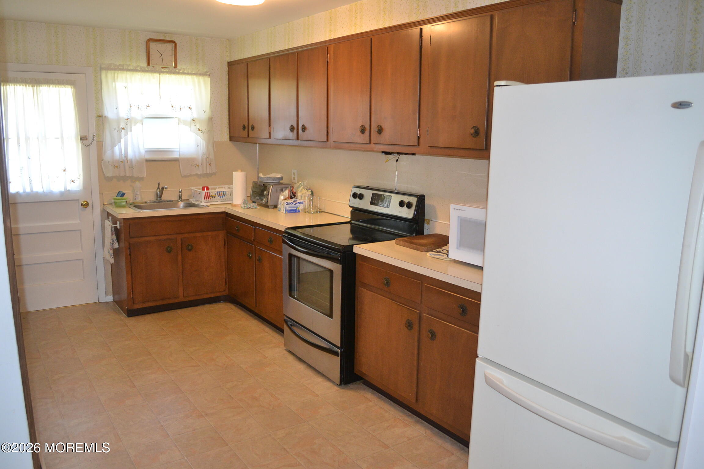 2104 Mount Hope Lane Toms River NJ 08753