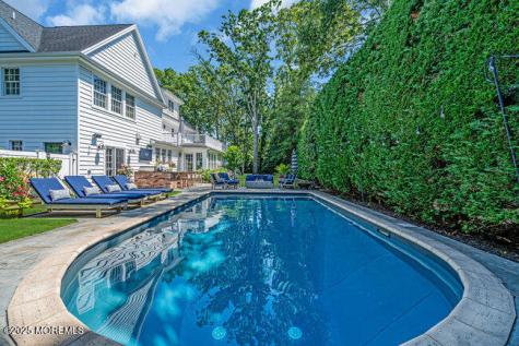 12 Red Oak Drive Spring Lake NJ 07762