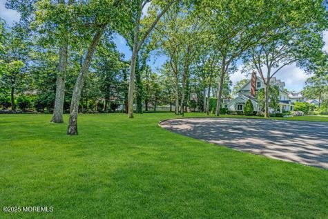 12 Red Oak Drive Spring Lake NJ 07762