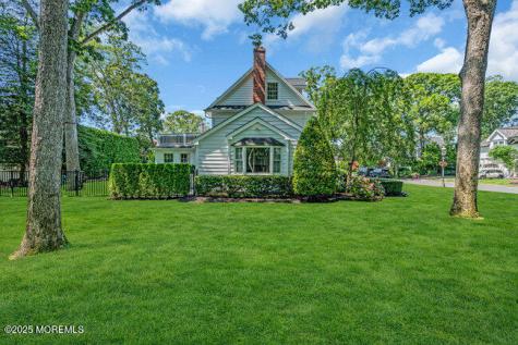 12 Red Oak Drive Spring Lake NJ 07762
