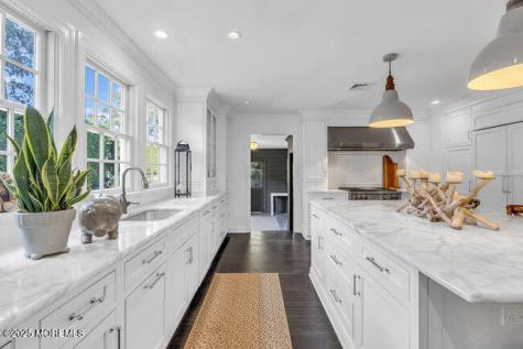 12 Red Oak Drive Spring Lake NJ 07762
