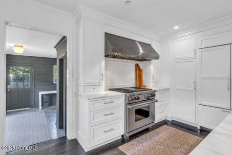 12 Red Oak Drive Spring Lake NJ 07762
