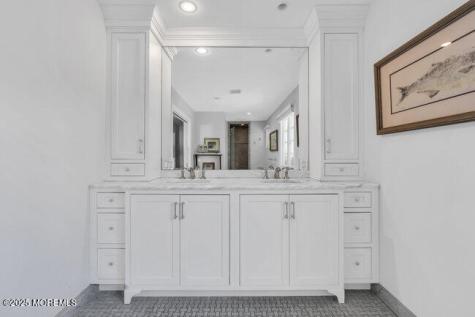 12 Red Oak Drive Spring Lake NJ 07762