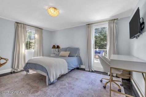 12 Red Oak Drive Spring Lake NJ 07762