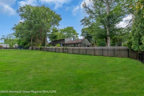 265 Whalepond Road Oakhurst NJ 07755