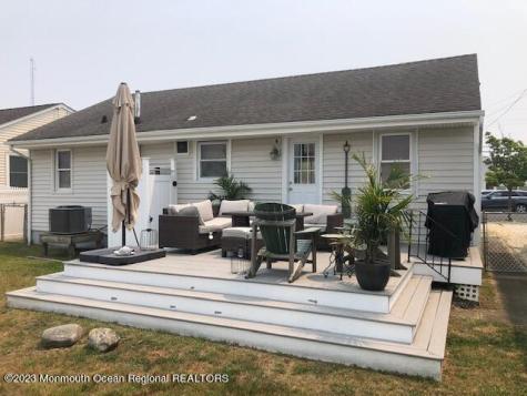 179 4th Avenue Manasquan NJ 08736