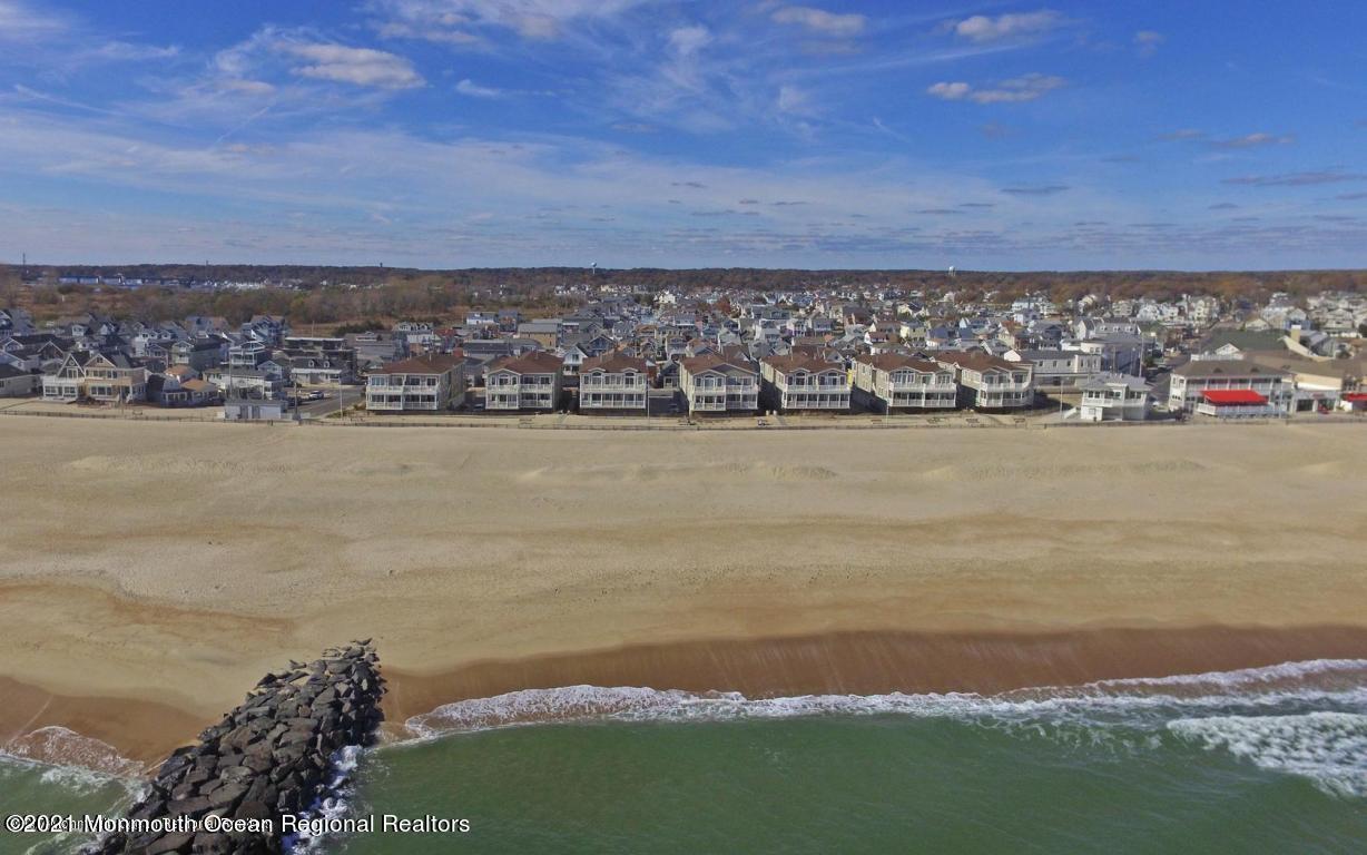 221 Beachfront Manasquan NJ 08736