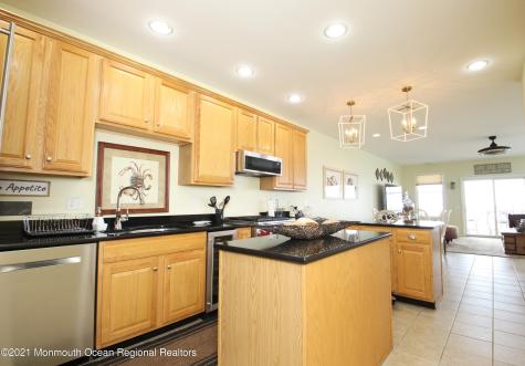 221 Beachfront Manasquan NJ 08736
